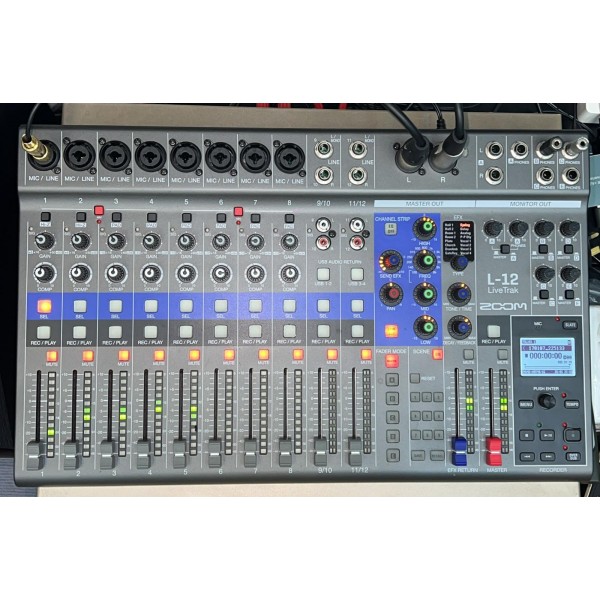 MIXER 類, ZOOM LIVETRAK L-12, L12 
